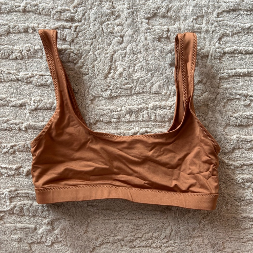 ✨SALE✨SKIMS swim top